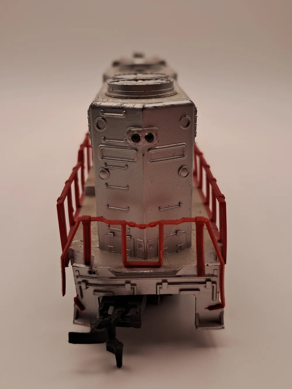 Vintage HO Scale Life-Like GP38 Diesel Locomotive – Santa Fe #3500